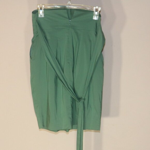 BCBG Chiffon Pleated Green Skirt Size 4 - Picture 2 of 11